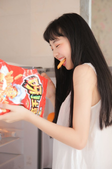 两阳夹一阴是什么意思